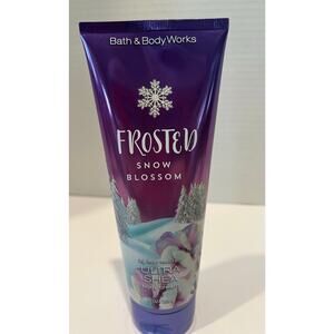 NEW Bath & Body Works Frosted Snow Blossom Body Cream 24‎ Hour Moisture 8 oz.